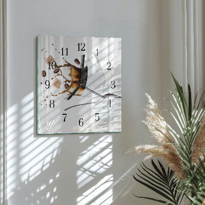 Wanduhr aus glas Tasse