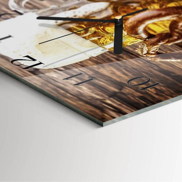 Wanduhr aus glas Bierbrezel