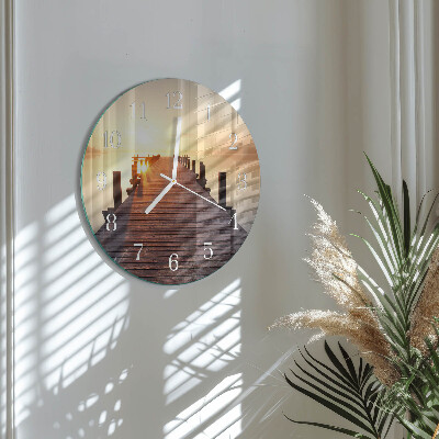 Glas wanduhr Brücke über den See