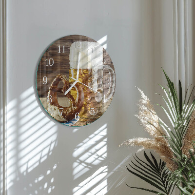 Glas wanduhr Bierbrezel