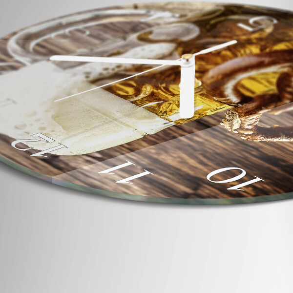 Glas wanduhr Bierbrezel