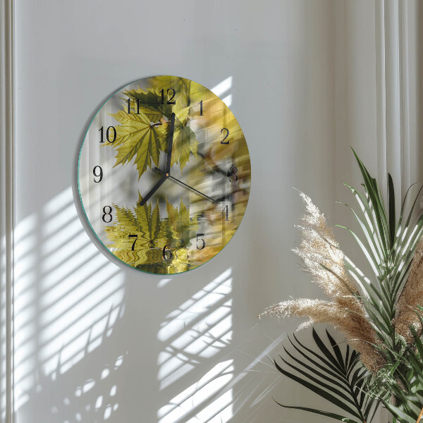 Wanduhr rund Ahornblatt