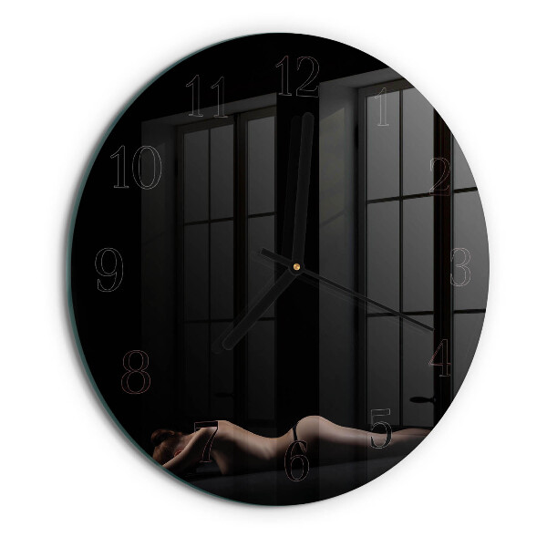 Wanduhr rund Frau