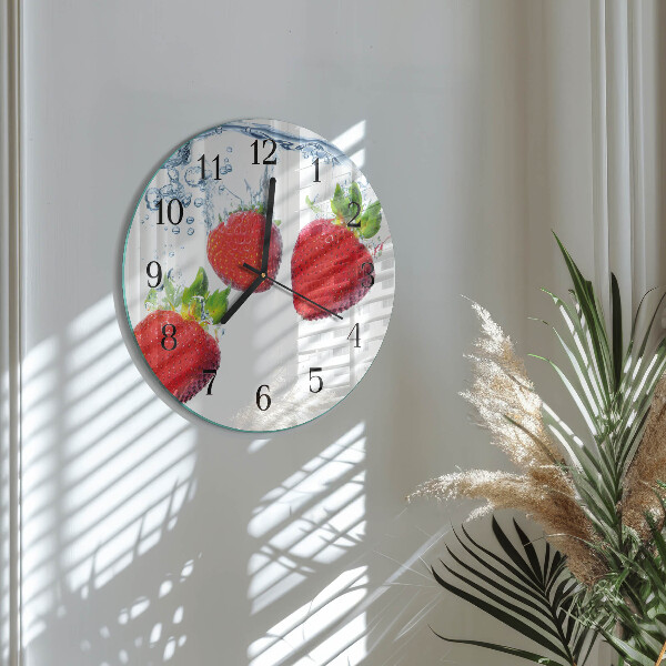 Wanduhr rund Erdbeeren