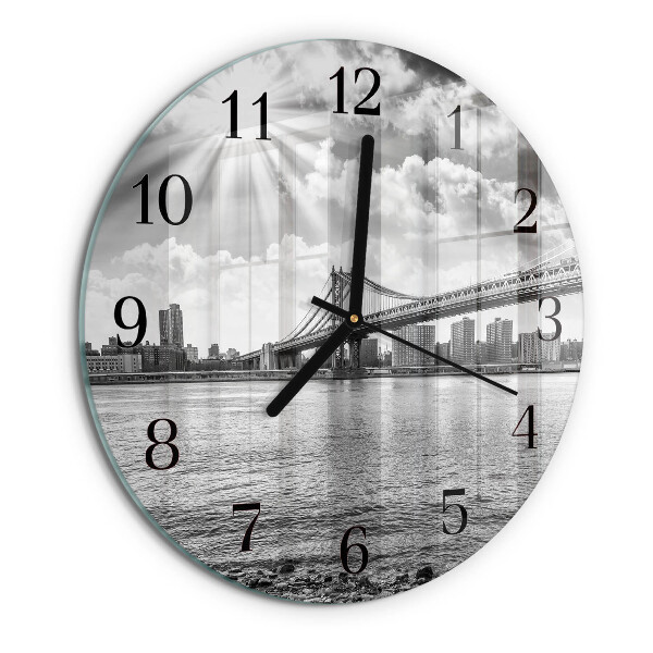 Wanduhr rund Brücke