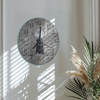 Wanduhr rund Schlüsselloch