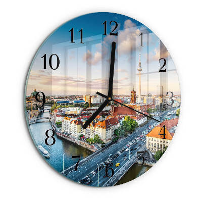 Wanduhr rund Stadt Fluss