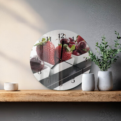 Wanduhr rund Erdbeeren