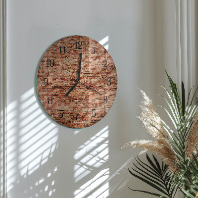 Wanduhr rund Ziegelmauer