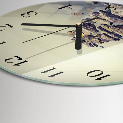 Wanduhr rund Flussufer
