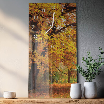 Vertikale Uhr Baum