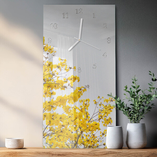 Vertikale Uhr Blühender Baum