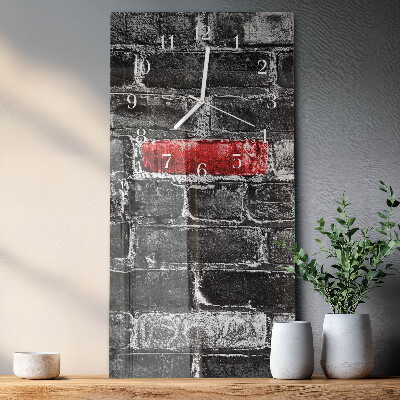 Vertikale Uhr Ziegel