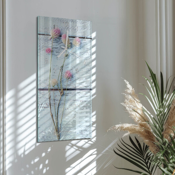 Vertikale Uhr Klee