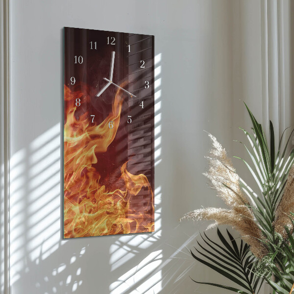 Vertikale Uhr Feuer