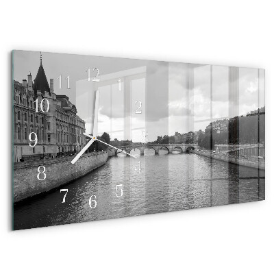Horizontale Uhr Brücken von Paris