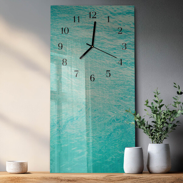 Vertikale Uhr Wasser