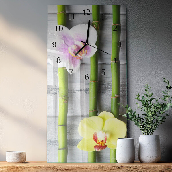 Vertikale Uhr Orchideenbambus