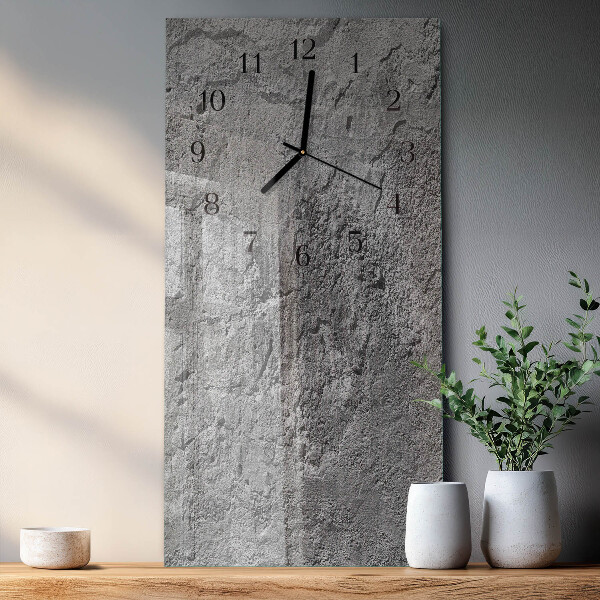 Vertikale Uhr Betonwand