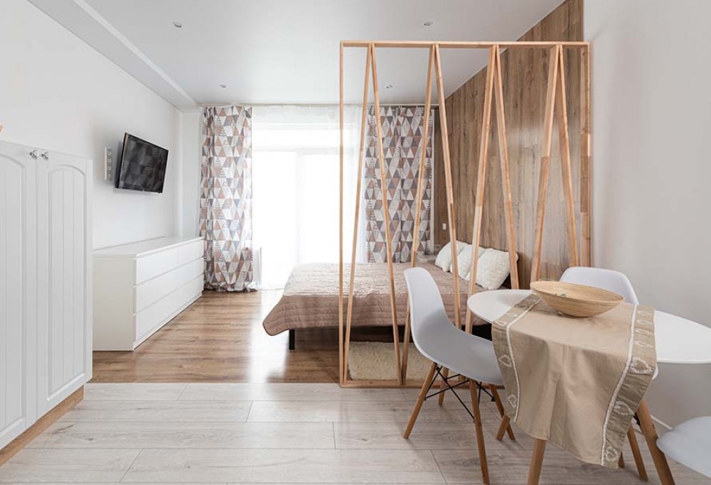 Wie lässt sich das Wohnzimmer mit dem Schlafzimmer vereinbaren?